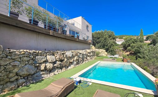 Villa in Les Issambres, Roquebrune-sur-Argens, France 1