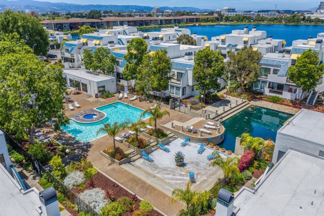 Condo in San Mateo, California, United States 3 - 17600902