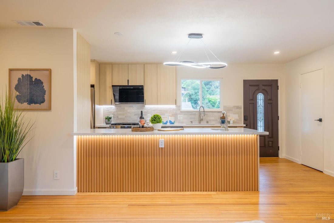 House in Petaluma, California, United States 3 - 17598933