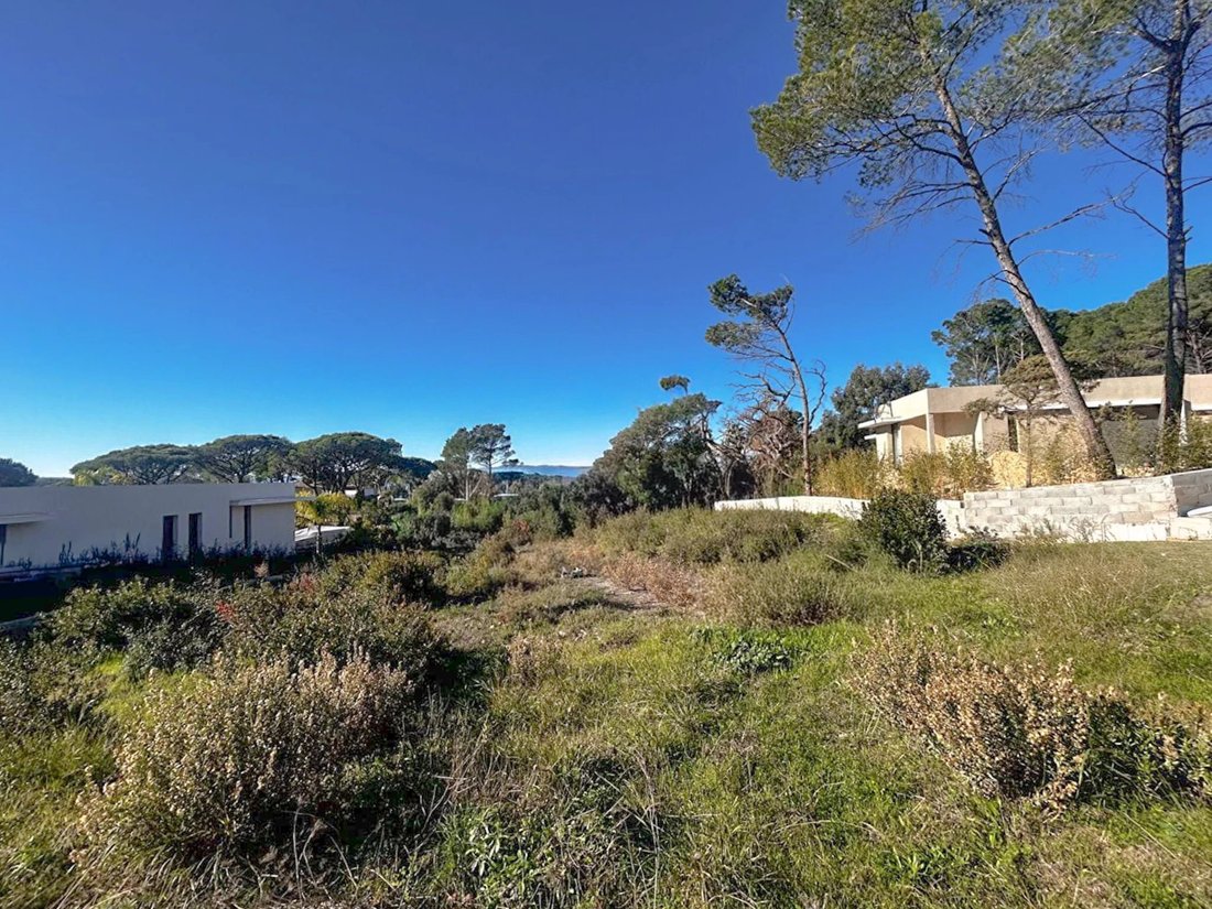 Land in Estérel Plage-Logis de l'Aspé-Péguière, Saint-Raphaël, France 2 - 17602397