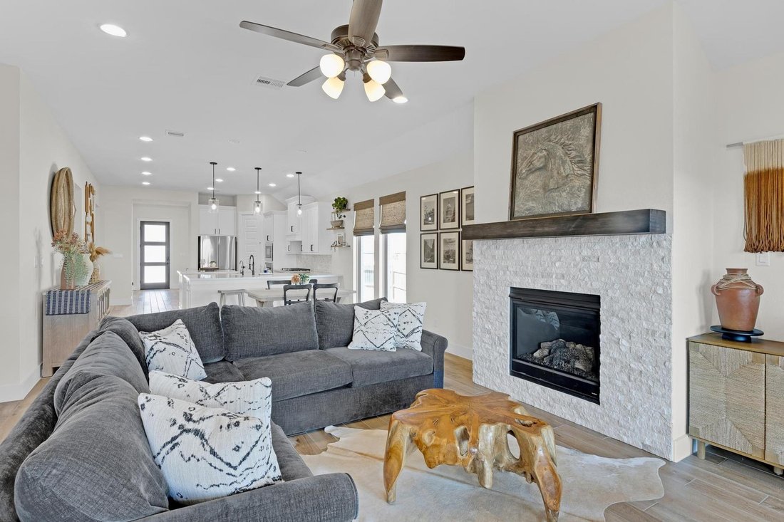 House in Buda, Texas, United States 1 - 17609943