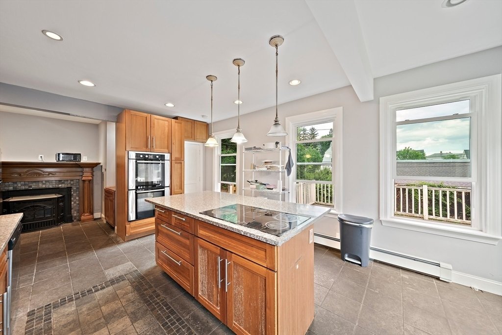 House in Worcester, Massachusetts, United States 5 - 17611885