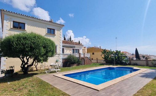 Chalet in Este, Malaga, Spain 1