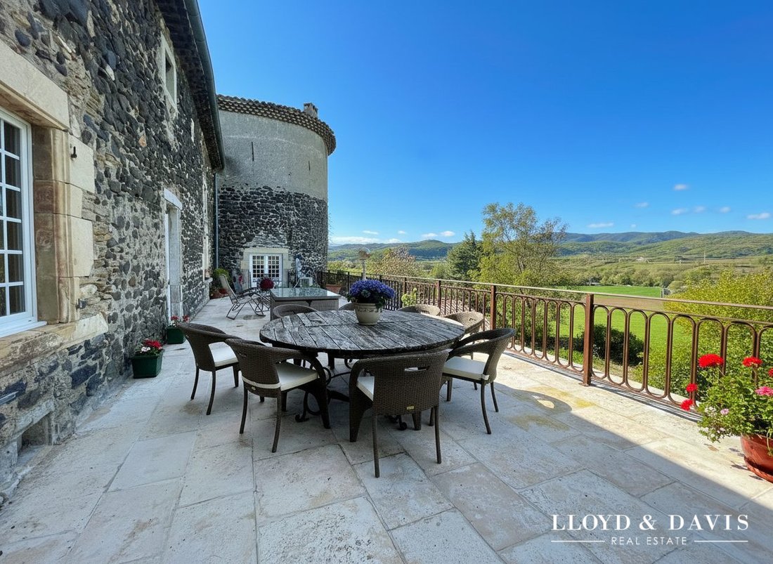 Chateau in Chomerac, Auvergne-Rhône-Alpes, France 5 - 17615149