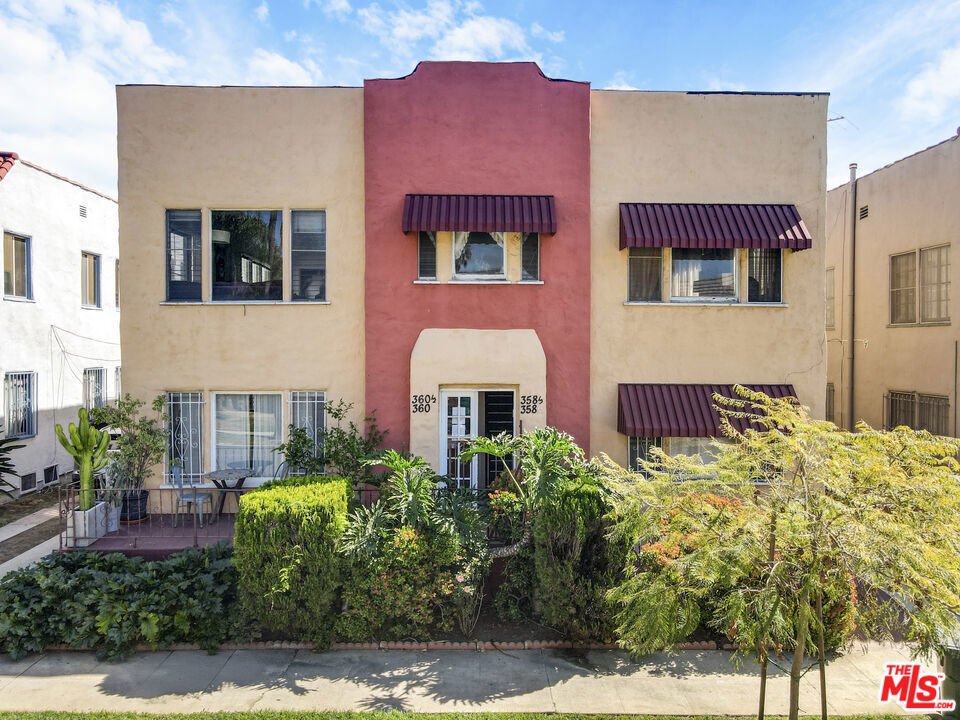 Los Angeles, California, United States 1 - 17605989