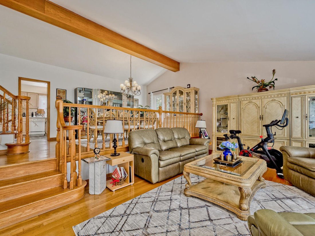 House in Mount Prospect, Illinois, United States 5 - 17607985