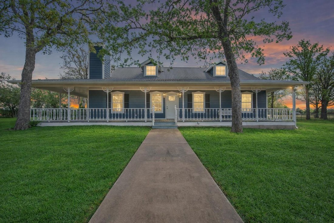 House in Giddings, Texas, United States 1 - 17609722