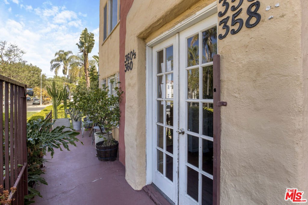 Los Angeles, California, United States 5 - 17605989
