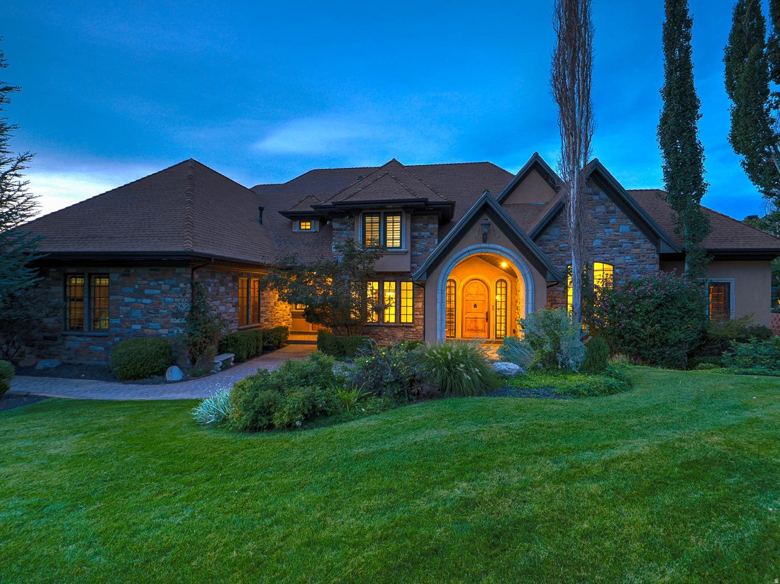 House in Sandy, Utah, United States 1 - 17602081