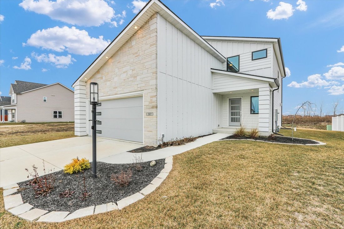 House in Savoy, Illinois, United States 4 - 17609181