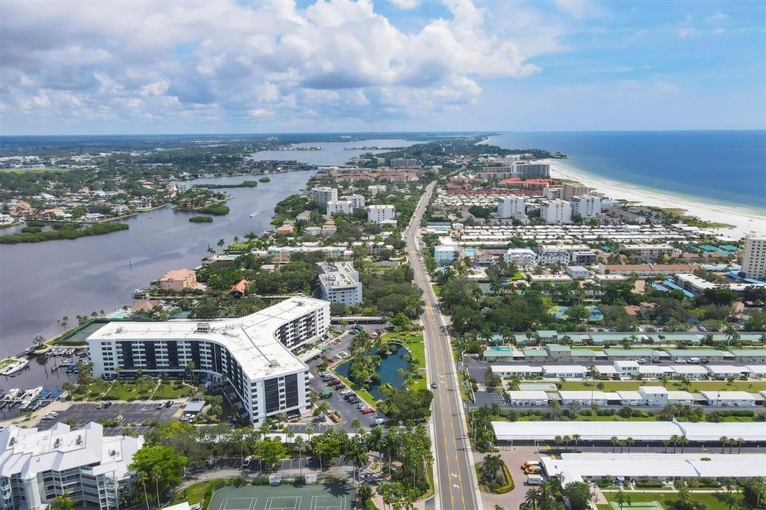 Condo in Siesta Key, Florida, United States 1 - 17603885