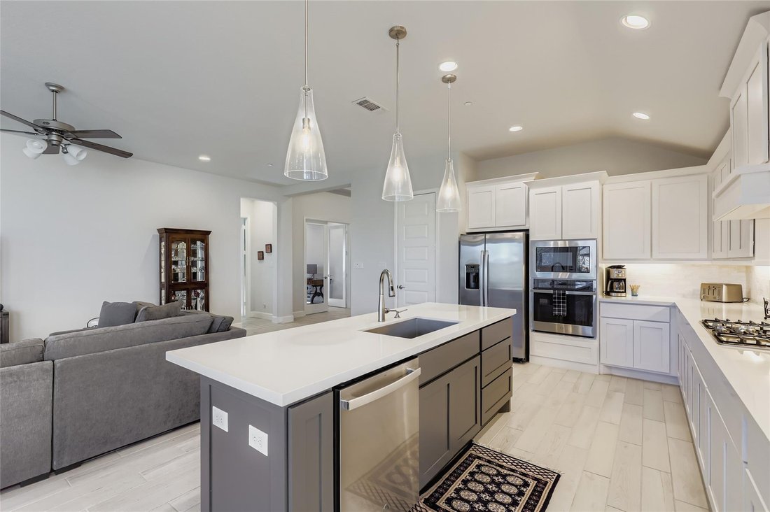 House in Spicewood, Texas, United States 5 - 17609192