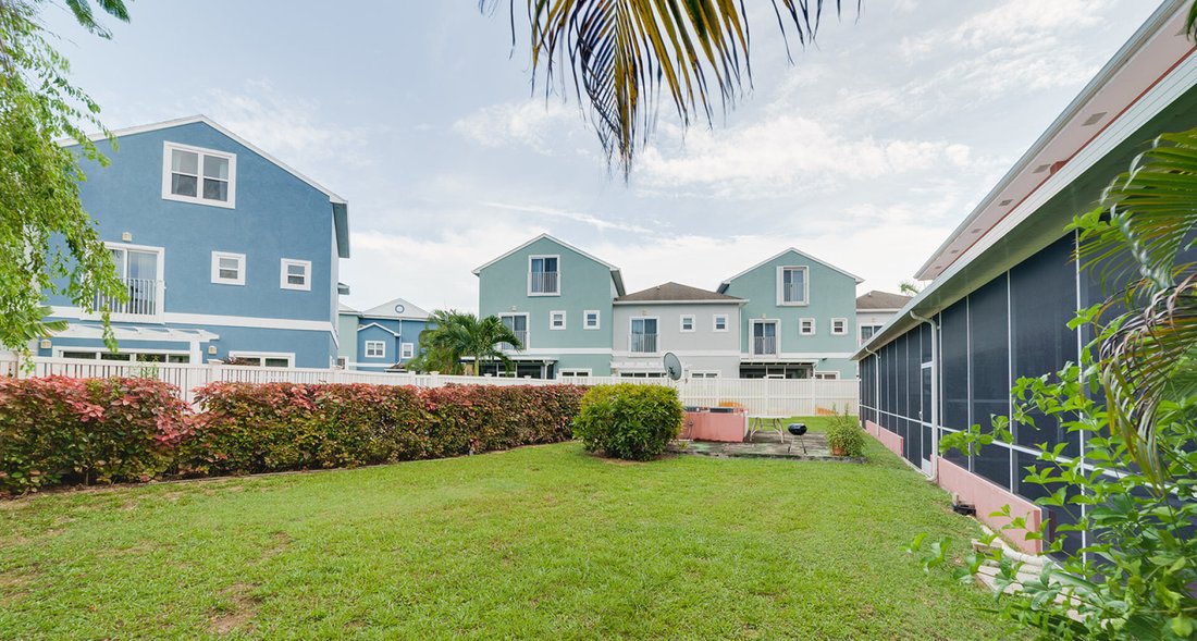 Apartment in George Town, George Town, Cayman Islands 2 - 17612852