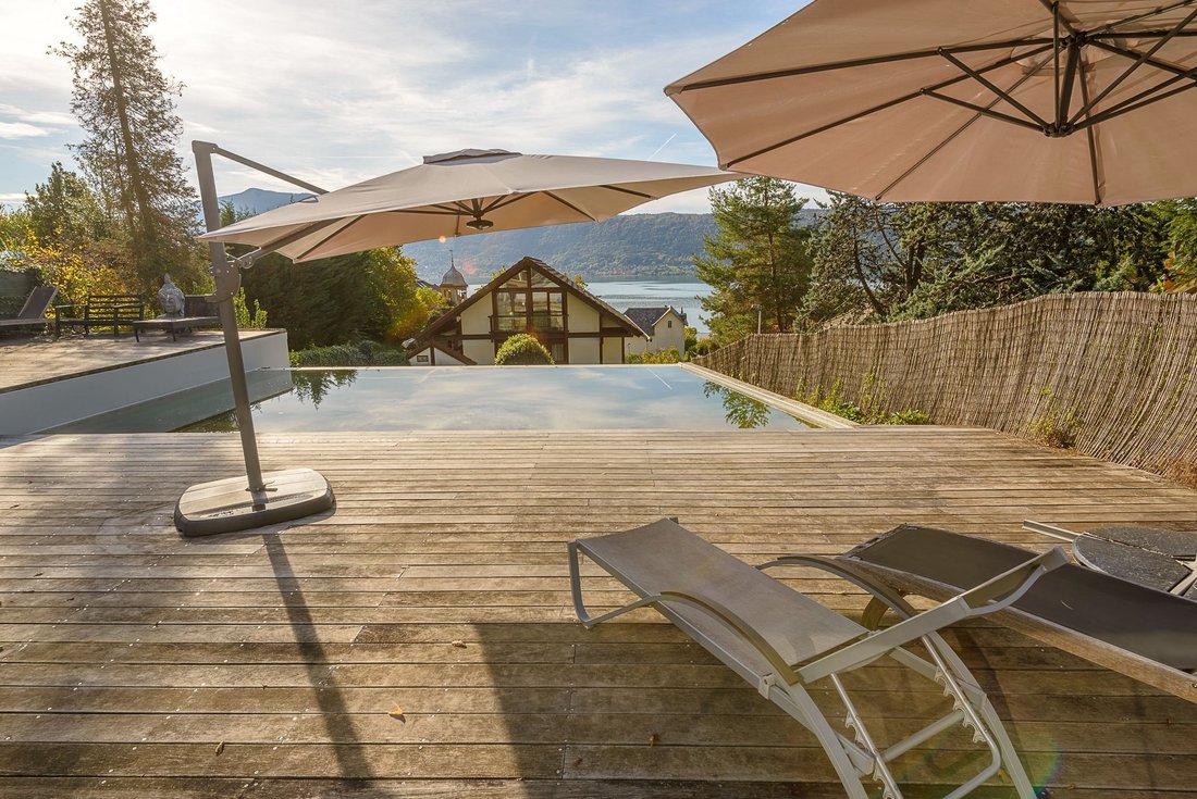 Apartment in Veyrier-du-Lac, Auvergne-Rhône-Alpes, France 1 - 17612282
