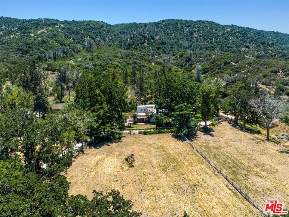 House in Lake Hughes, California, United States 1 - 17605982