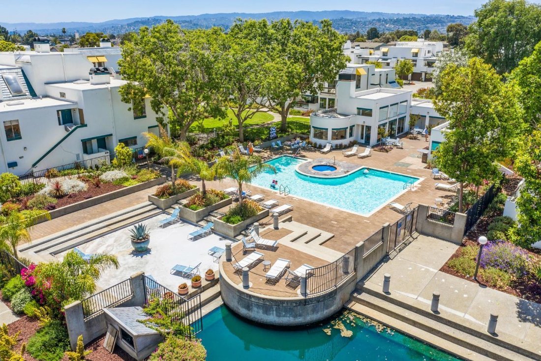 Condo in San Mateo, California, United States 4 - 17600902