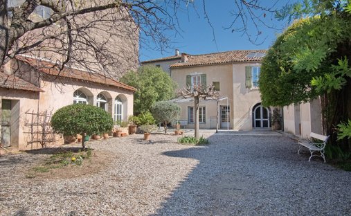 Estate in Saint-Andre-de-Sangonis, Occitania, France 1