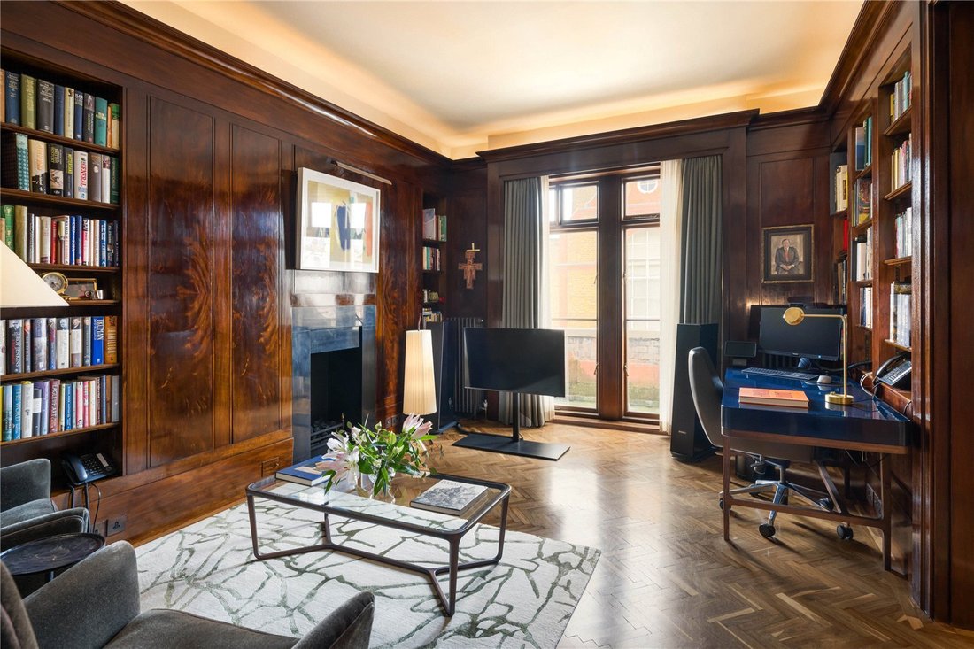 Apartment in Chelsea, Kensington And Chelsea, England 2 - 17602047