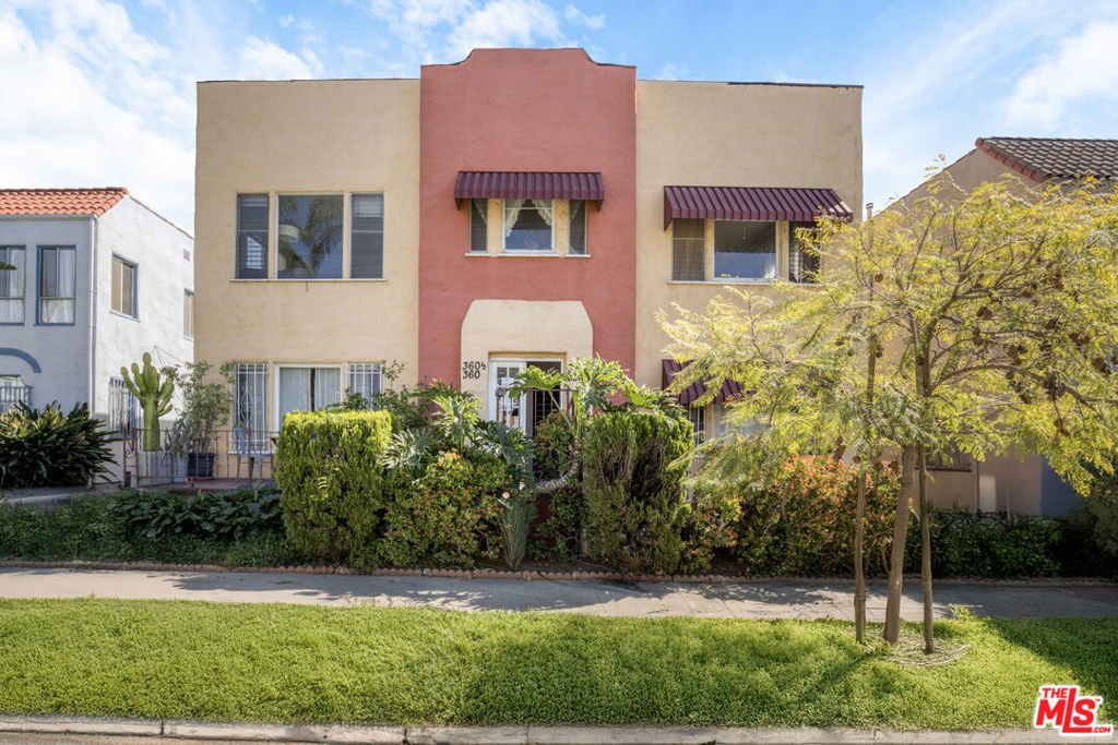 Los Angeles, California, United States 2 - 17605989