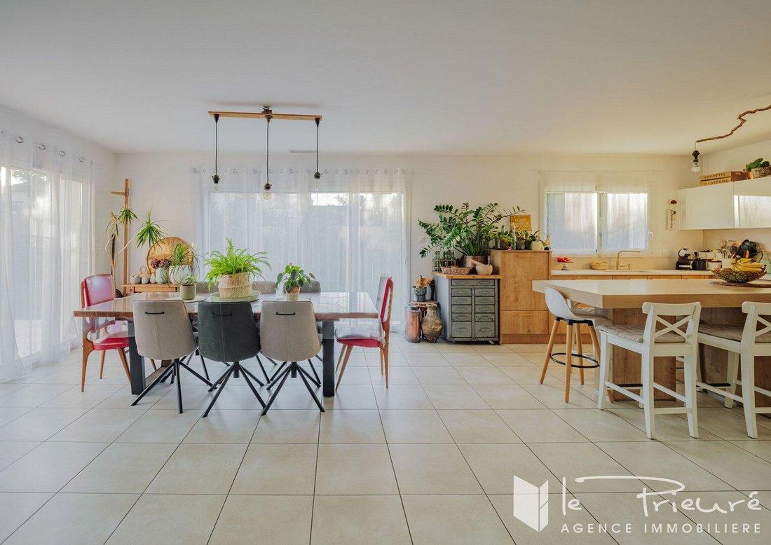 Villa in Grand Centre, Albi, France 5 - 17605062