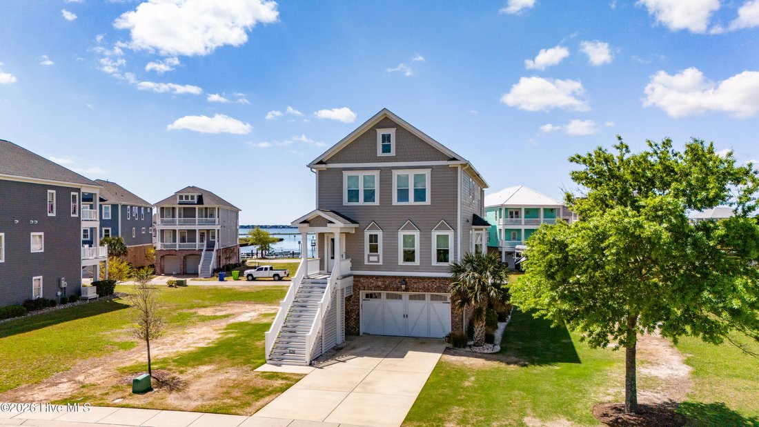 House in Broad Creek, North Carolina, United States 1 - 17606055