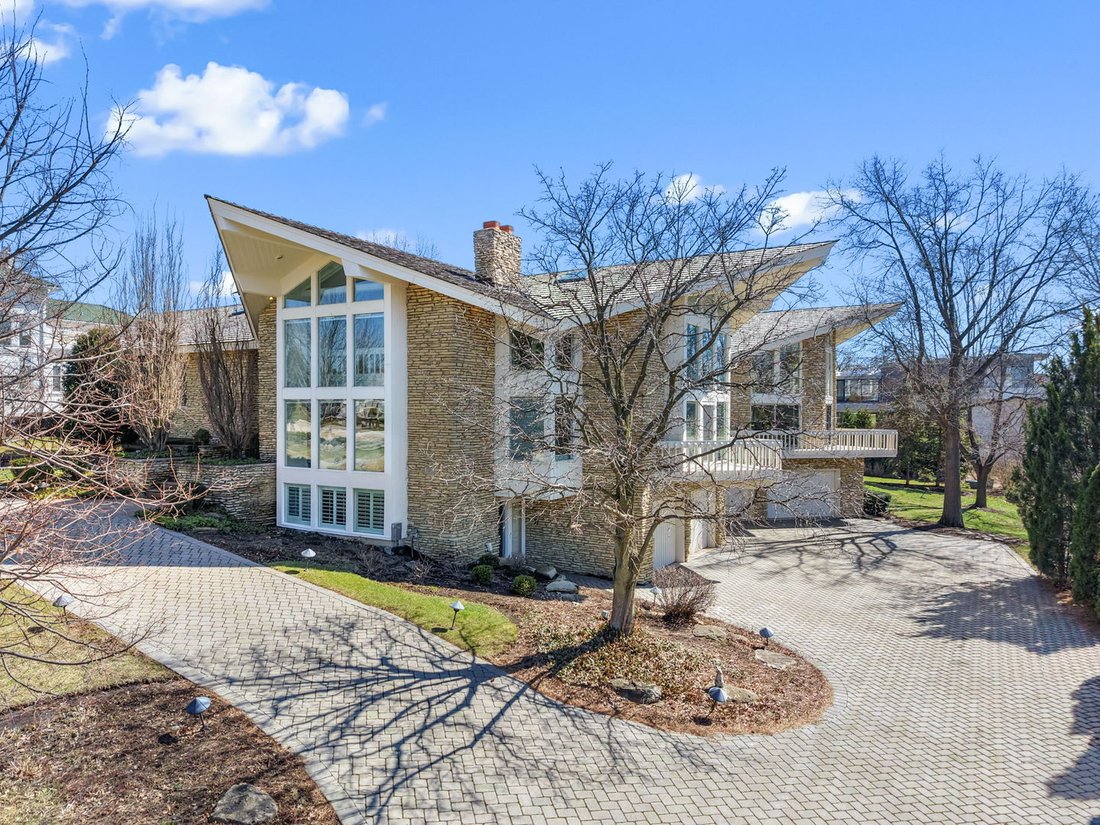 House in Oak Brook, Illinois, United States 1 - 17608346