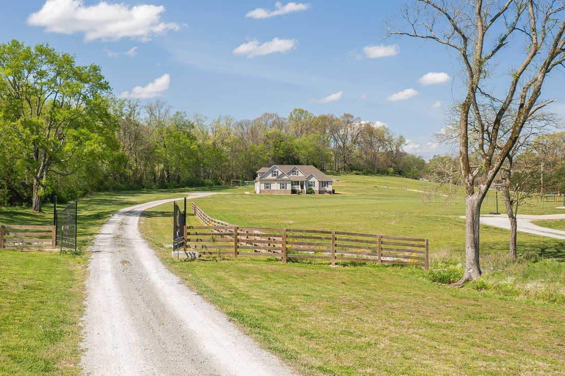 House in Culleoka, Tennessee, United States 3 - 17613496