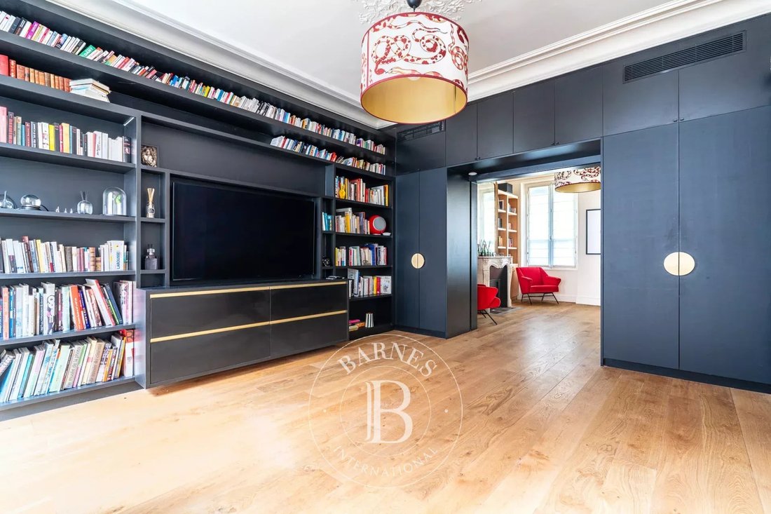 Townhouse in Muette Sud, Paris 16e Arrondissement, Paris 2 - 17596679
