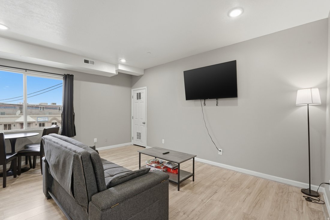 Ogden, Utah, United States 2 - 17601432