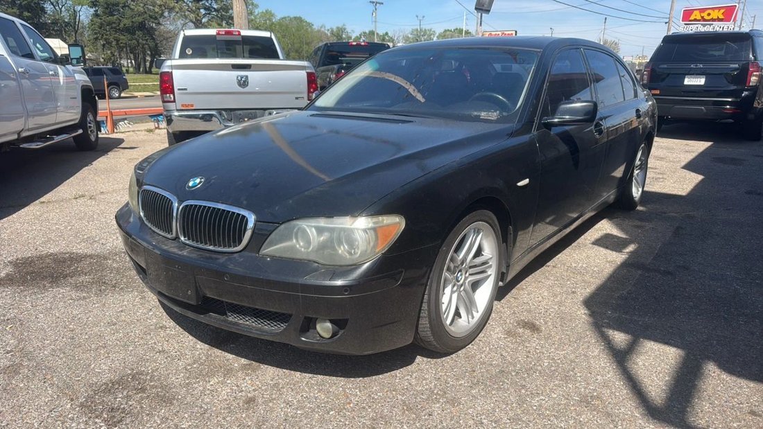 Sedan in Wichita, KS, United States 1 - 17613926