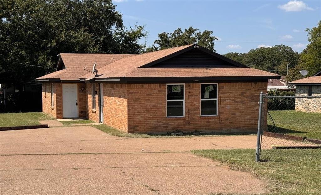 House in Forest Hill, Texas, United States 1 - 17610240