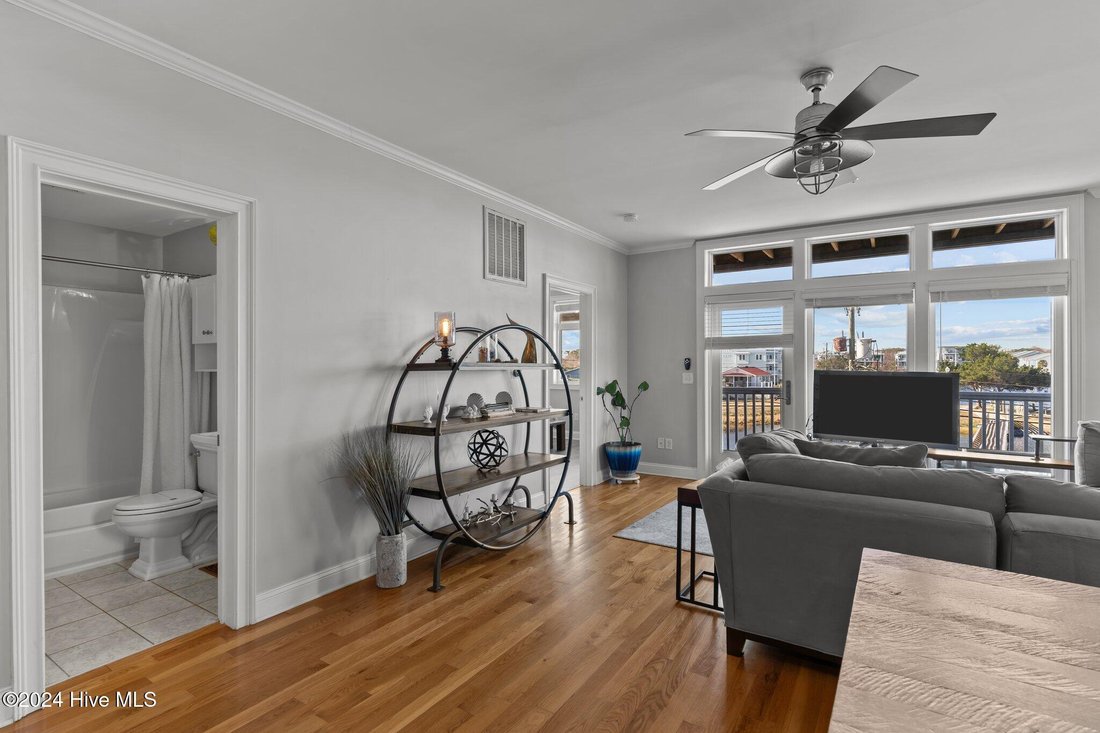 Condo in Carolina Beach, North Carolina, United States 5 - 17606139