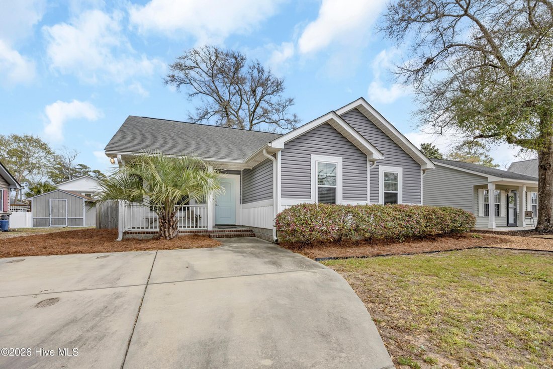 House in Oak Island, North Carolina, United States 2 - 17605536