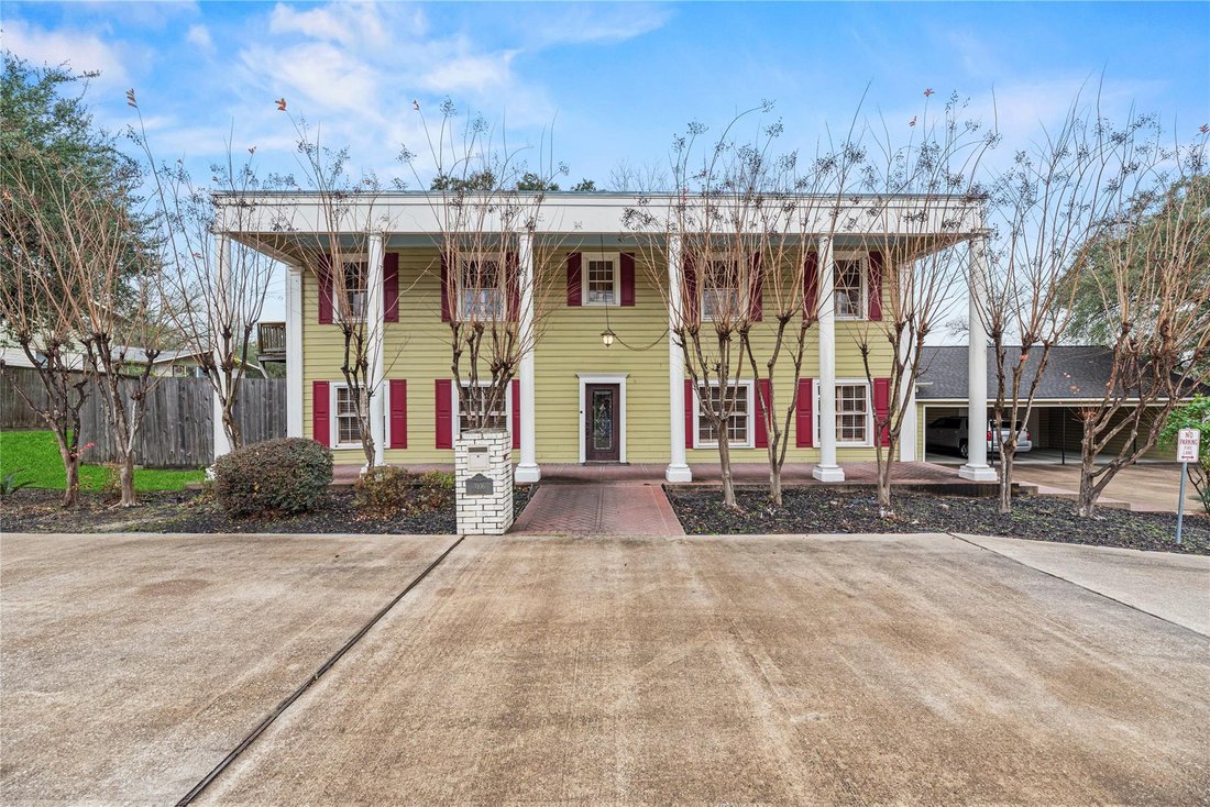 House in Huntsville, Texas, United States 1 - 17610941