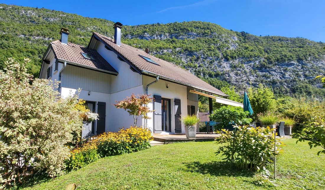 House in Dingy-Saint-Clair, Auvergne-Rhône-Alpes, France 2 - 17612266
