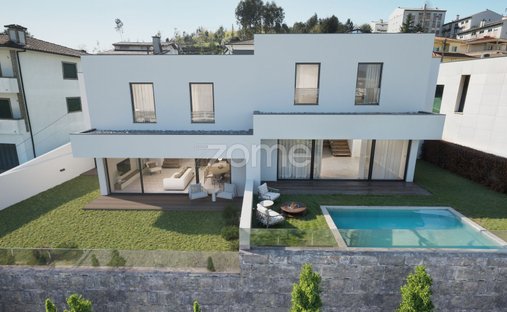 House in Fermentoes, Braga, Portugal 1
