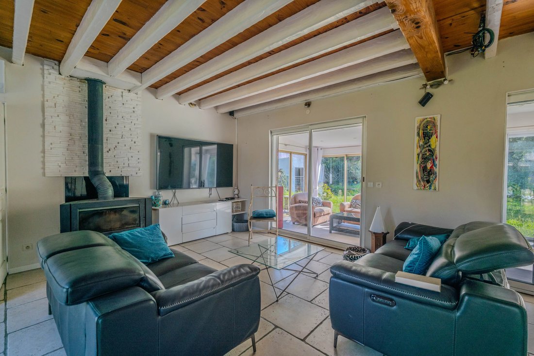 Villa in Le Plan-de-la-Tour, Provence-Alpes-Côte d'Azur, France 4 - 17602111