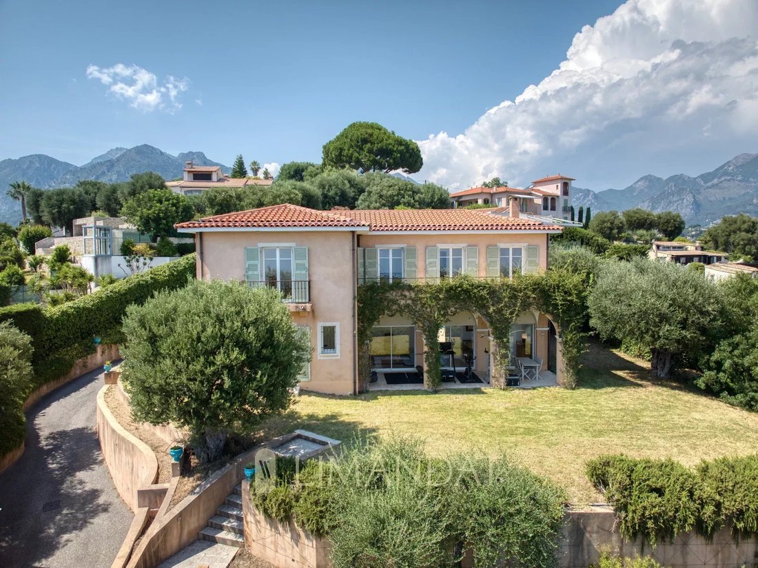 Villa in Menton, Provence-Alpes-Côte d'Azur, France 3 - 15888913