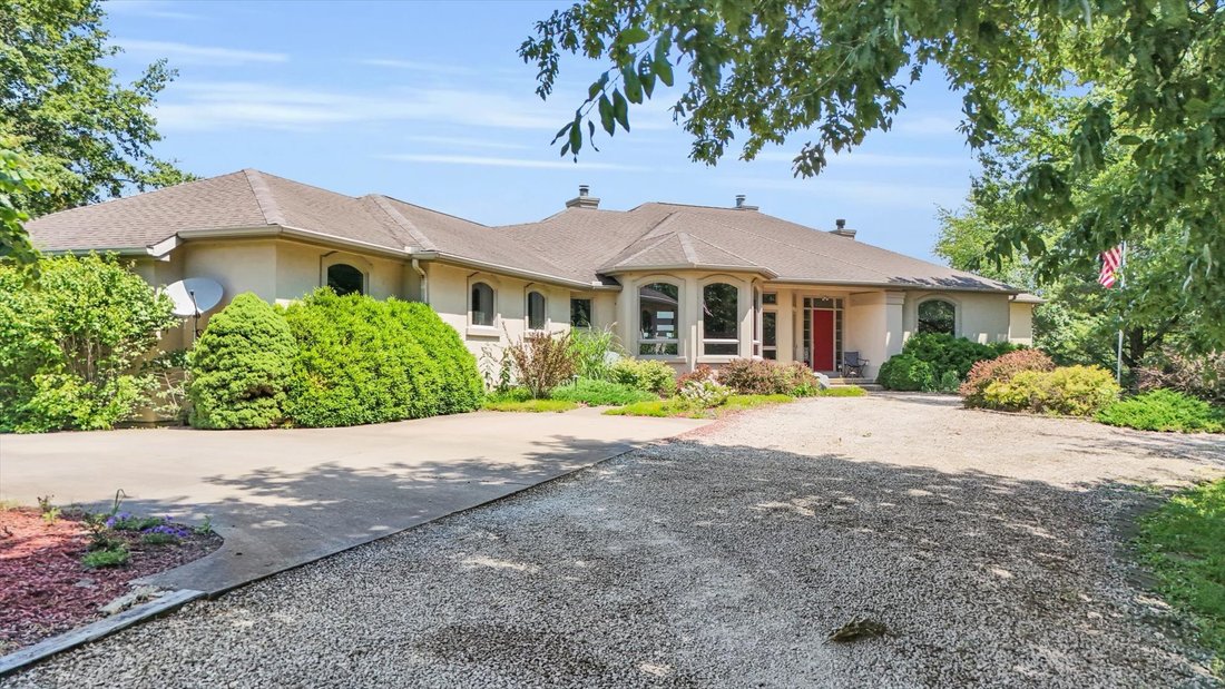 House in Mahomet, Illinois, United States 2 - 17608246