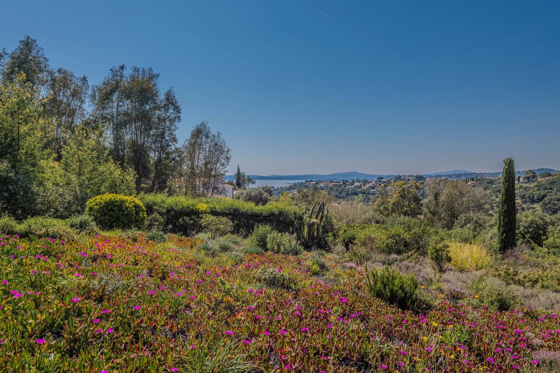 Villa a Les Issambres, Roquebrune-sur-Argens, Francia 2 - 17602146