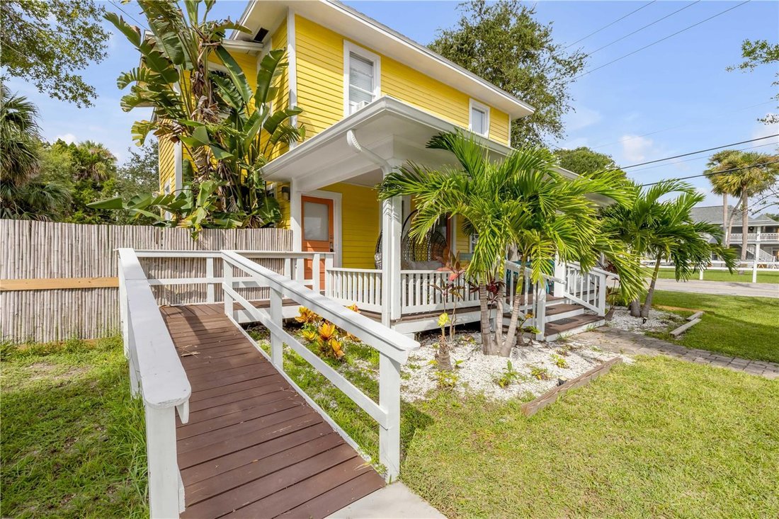 New Smyrna Beach, Florida, United States 5 - 17604843