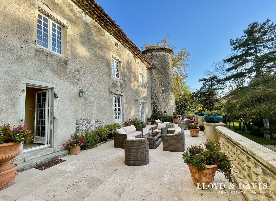 Chateau in Chomerac, Auvergne-Rhône-Alpes, France 3 - 17615149