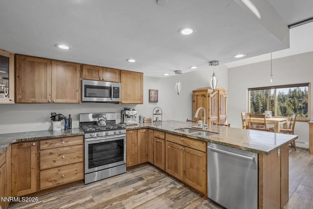 Condo in Stateline, Nevada, United States 5 - 17599562