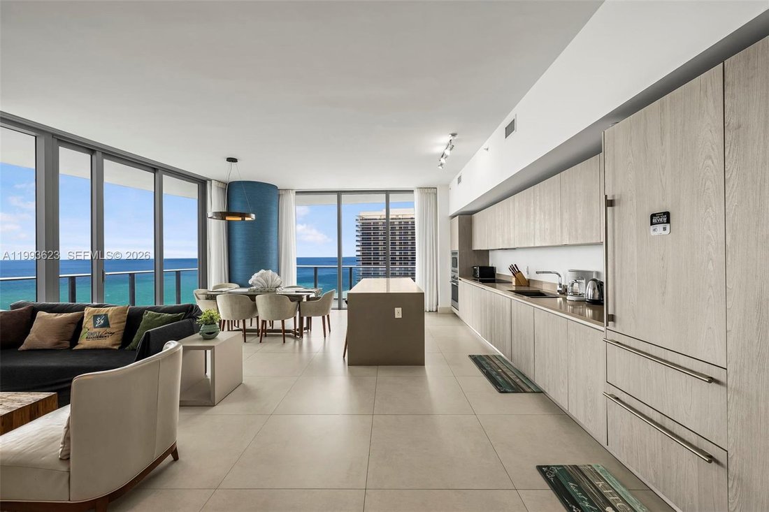 Condo in Hallandale Beach, Florida, United States 2 - 17613379
