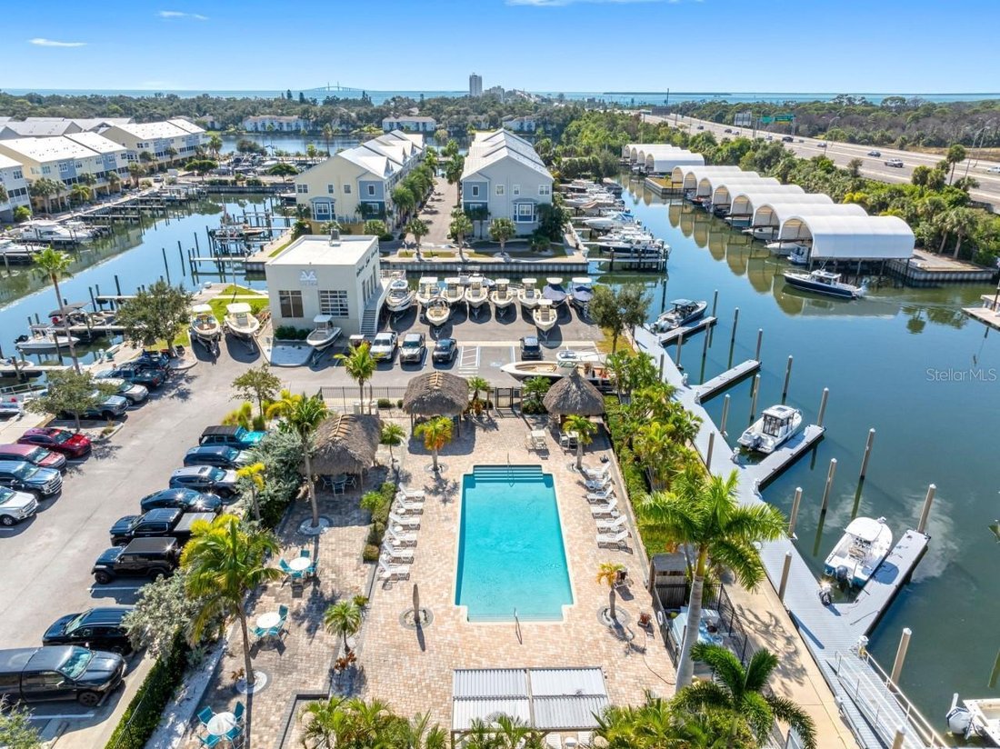 Townhouse in St. Petersburg, Florida, United States 3 - 17604835