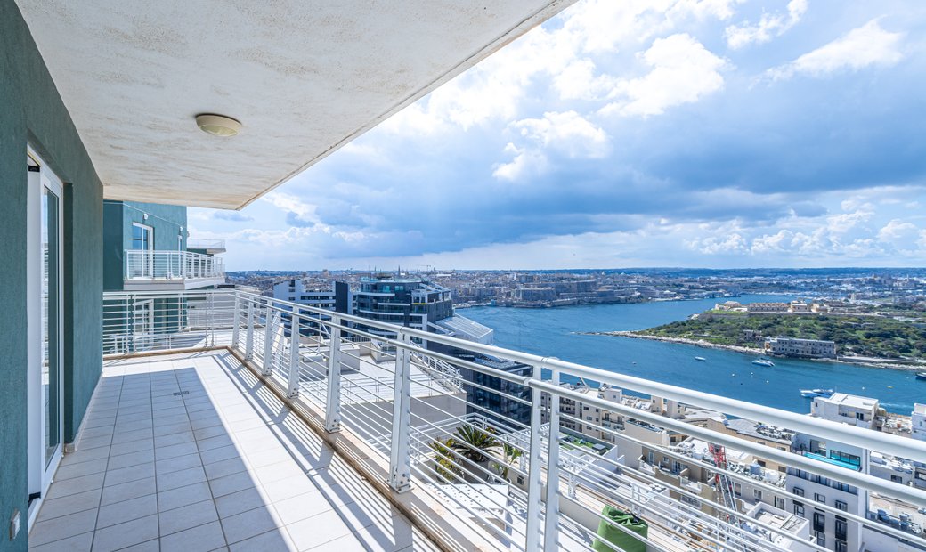 A Magnificent Elevated Apartment With Panoramic Sea Views In A In ...