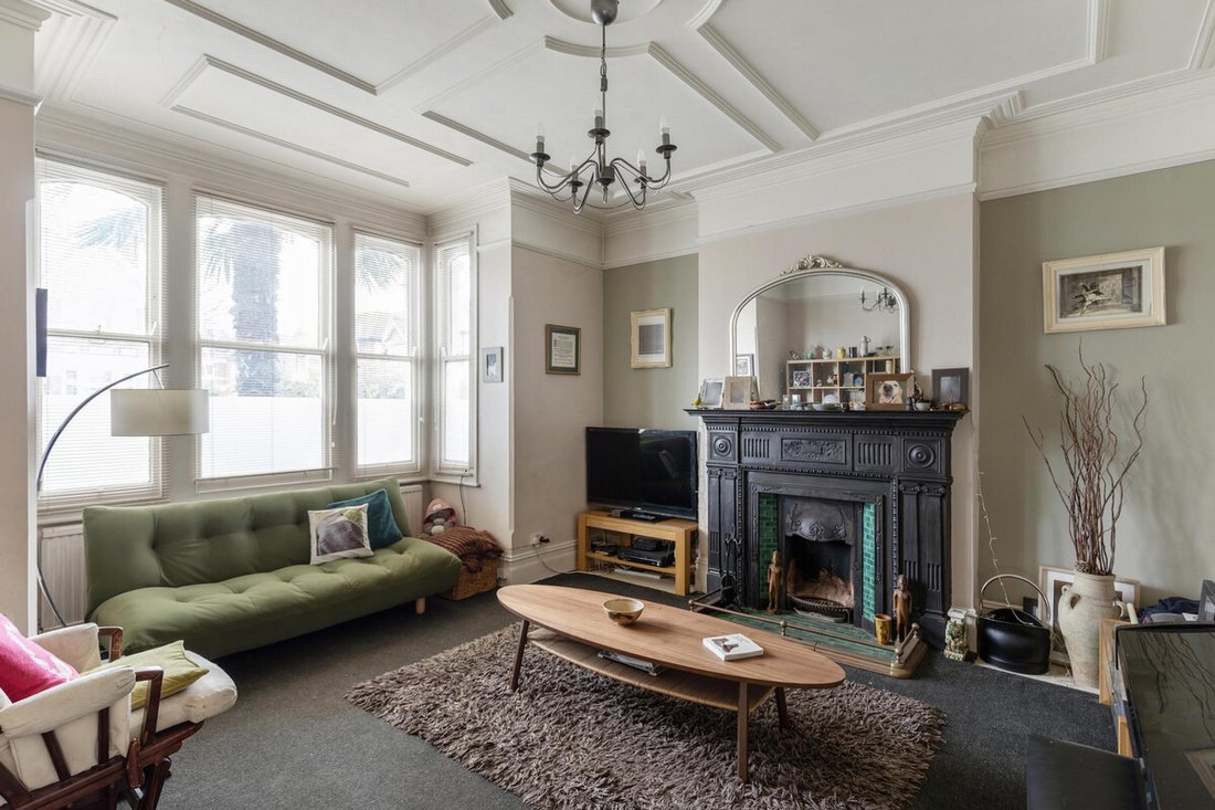 House in West Acton, Ealing, England 5 - 17616341