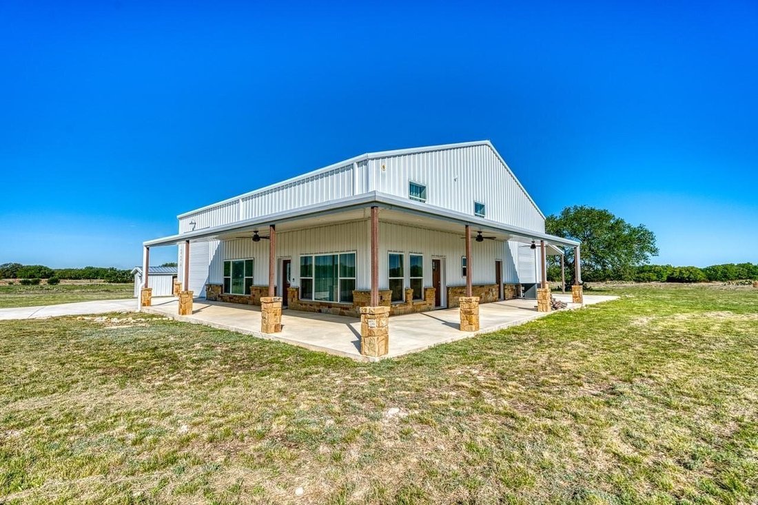 House in Lampasas, Texas, United States 2 - 17616480