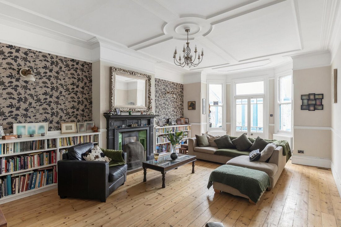 House in West Acton, Ealing, England 2 - 17616341