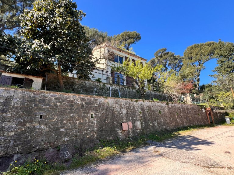 House in Le Faron-Fort-Rouge, Toulon, France 4 - 17369792